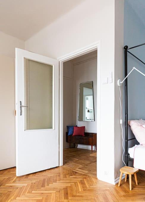 Superapart Mila 5, Center, Great Vibe Apartment Warschau